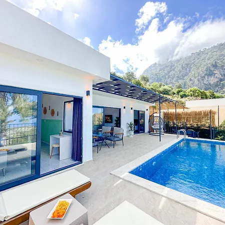 Villa More 1 *