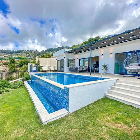 More 1 Villa